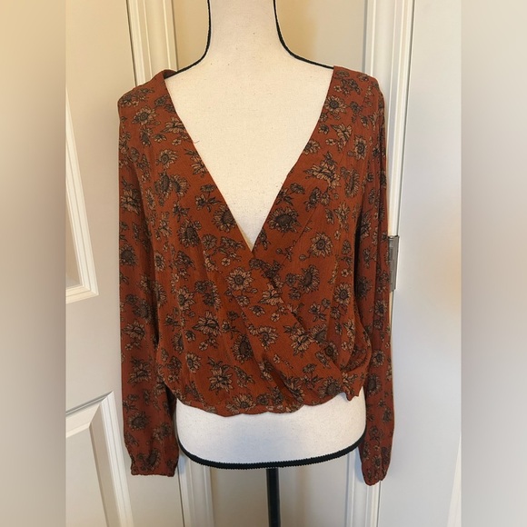 Boho Floral Rust V-Neck Women's long sleeve Top - Picture 4 of 6